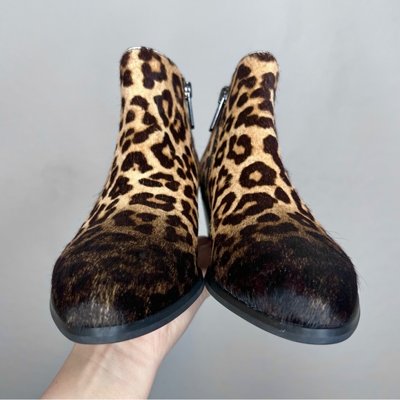 NWOB SARTO by Franco Sarto ‘Shellson2’ Leopard Ankle Boots. Size 6.5 - Picture 3 of 11